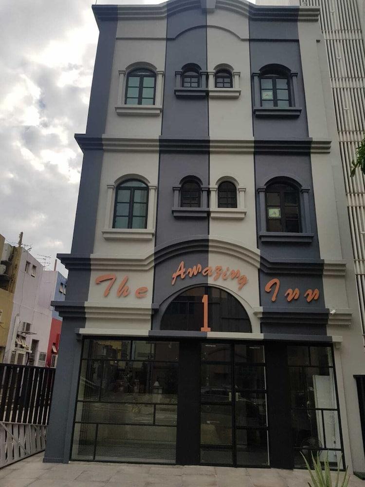 The Amazing Inn Singapore Bagian luar foto