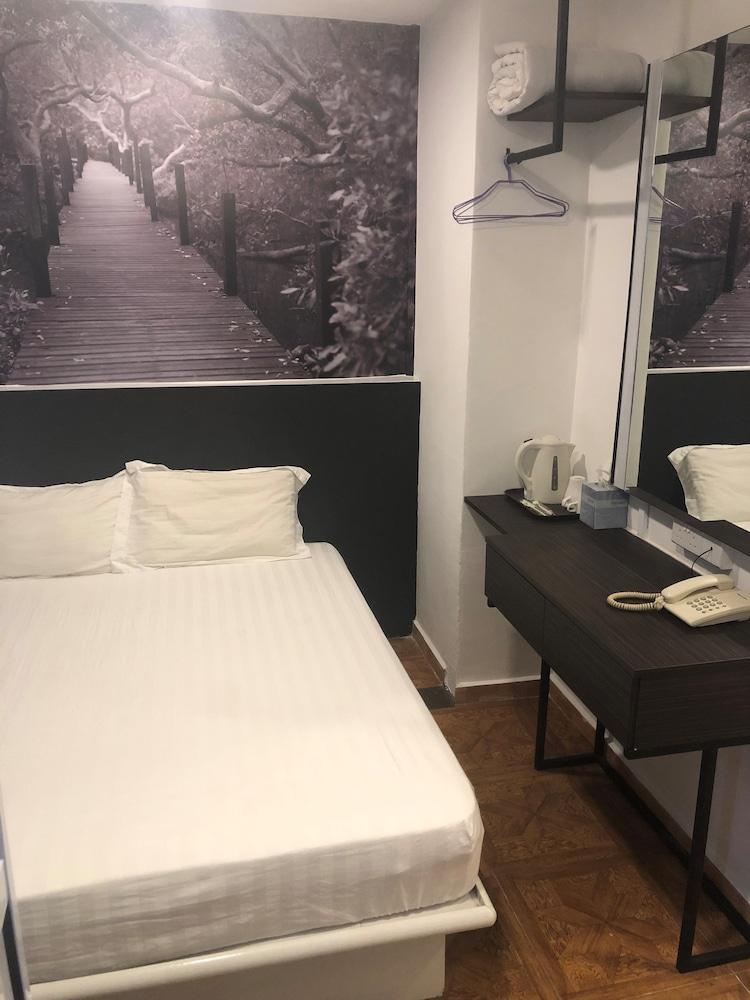 The Amazing Inn Singapore Bagian luar foto