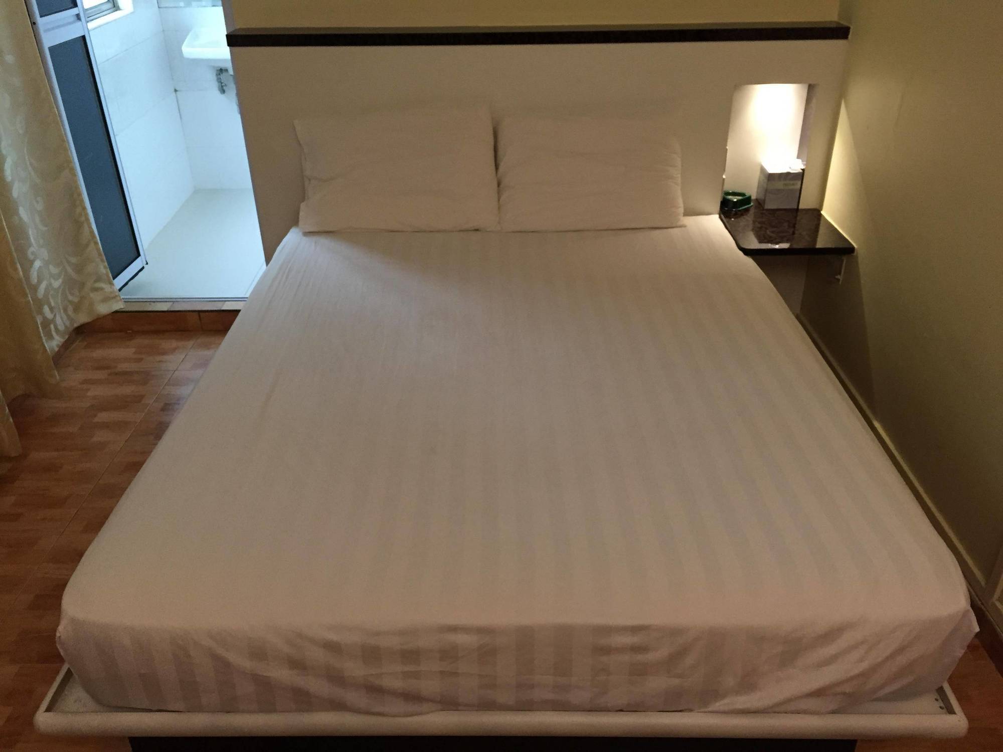 The Amazing Inn Singapore Bagian luar foto
